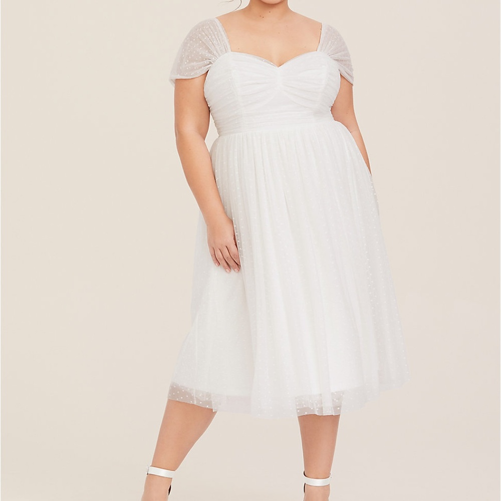 4X (26) PLUS SIZE Wedding/Special Day Dress NWT
